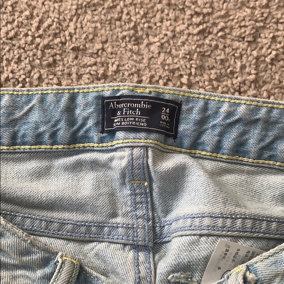 Abercrombie & Fitch Boyfriend Jeans - Picture 7 of 7